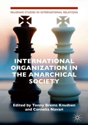 [Translate to English:] International Organization in the Anarchical Society